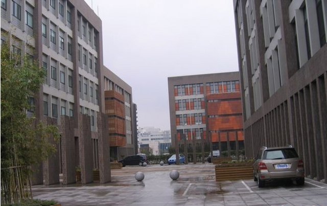 张江科技园区，张江研发总部，多套房型面积低价出租